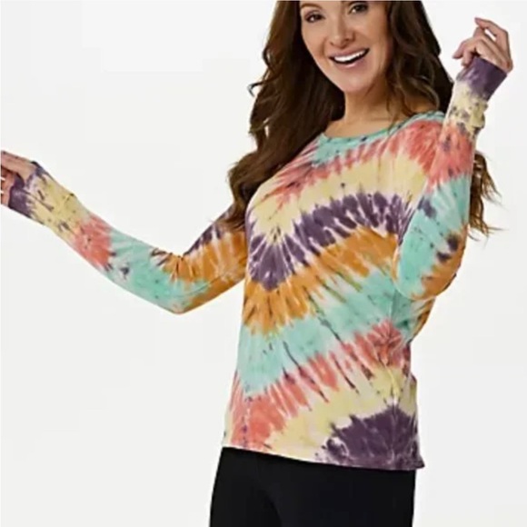 Seed To Style Organic Cotton Long sleeve Top w/ thumholes - Picture 2 of 4